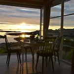 Superior With Sea View In Senja *