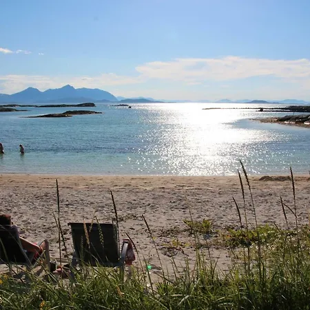 Деревянный коттедж Superior With Sea View In Senja Senjehesten