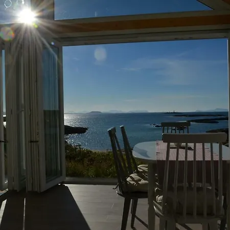 Superior With Sea View In Senja Lodge *